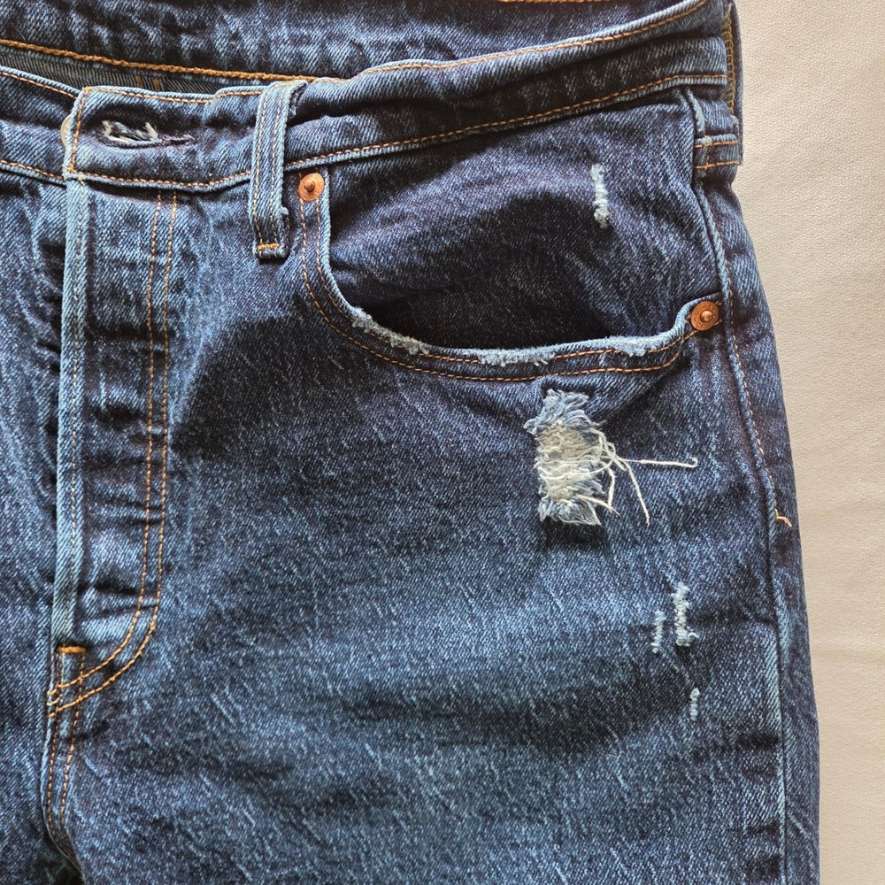 Levis 501 Jeans Womens W32 L26 Dark Wash Distressed Button Fly Denim - Picture 6 of 10